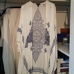 ONE SIZE Light weight cardigan